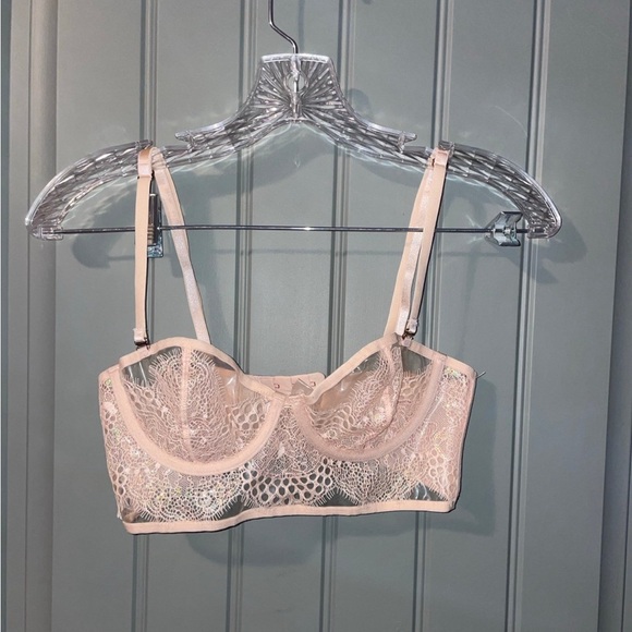 Savage X Fenty Lace Underwire Bra in Cream - Picture 1 of 3